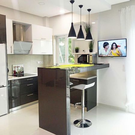 Luxury Apartment Next To The Sea Beach Афіни Екстер'єр фото